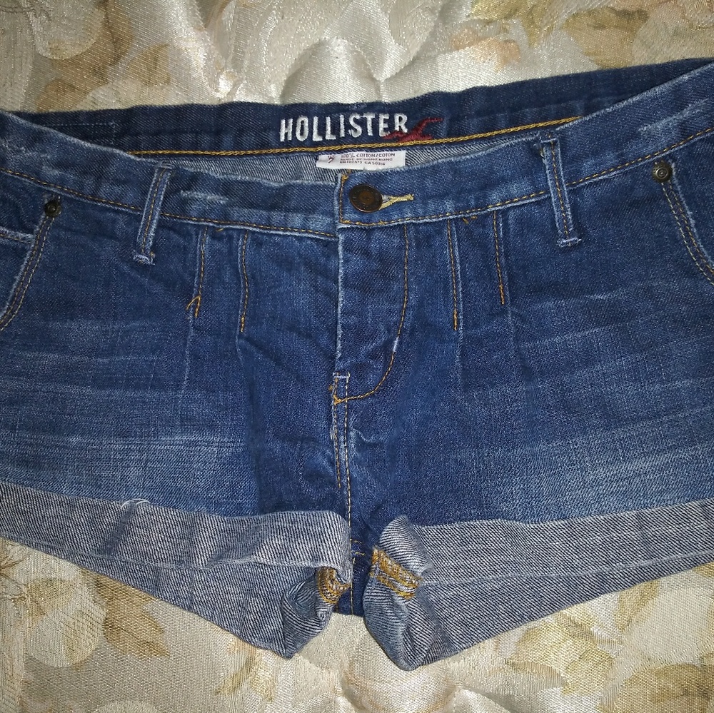 Hollister womens size 7 jean shorts